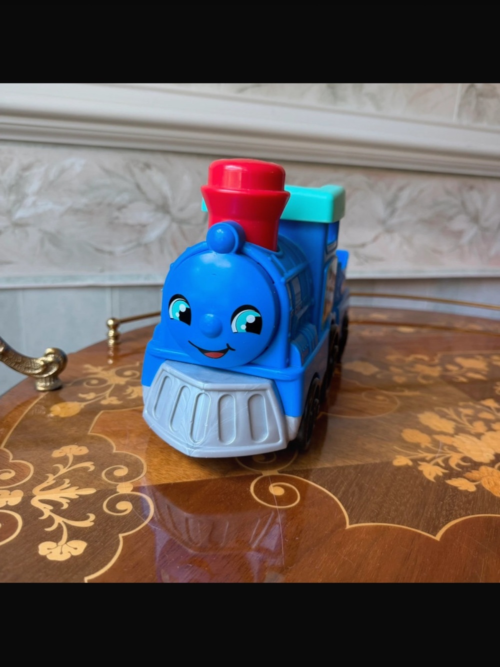 Fisher-Price Little People Toddler Toy Animal Train
Push-Along Vehicle